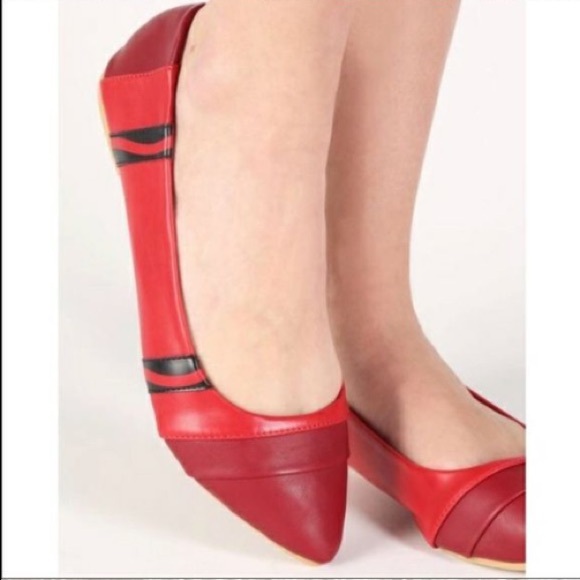 Iron Fist Red Women's Crayon Flats Size 9 - Picture 1 of 11